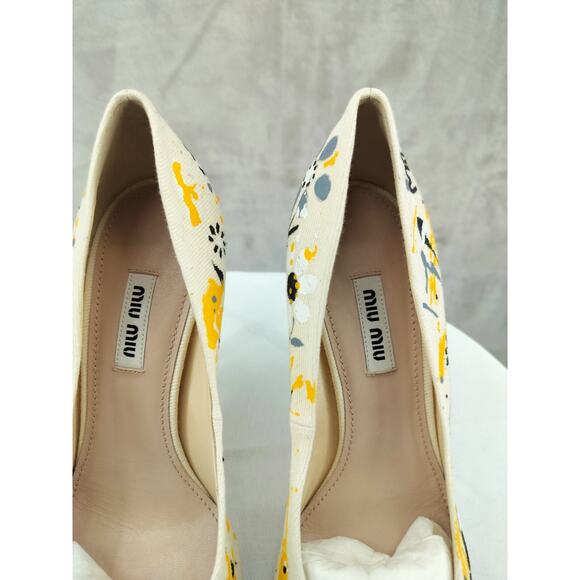Miu Miu, Classic Pump Heels Shoes, Size 7.5, Multicolor - Picture 9 of 11